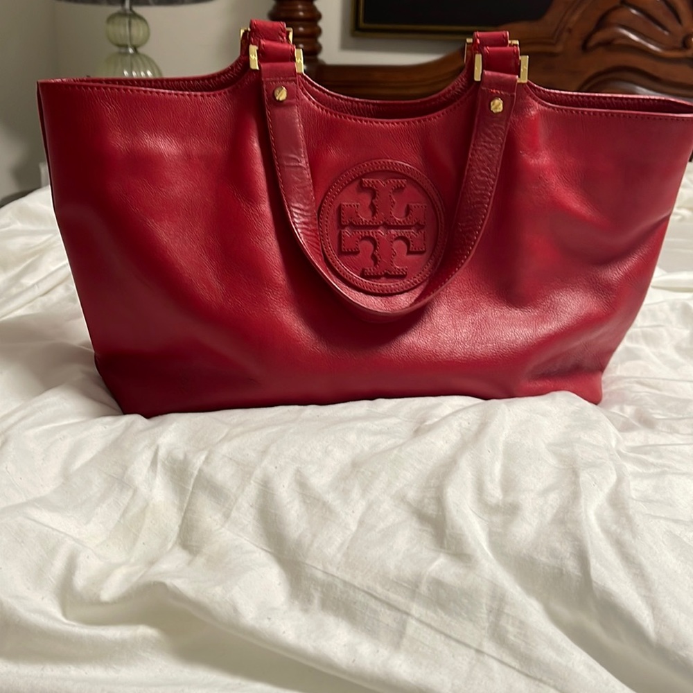 authentic Tory burch ❤️❤️❤️❤️❤️❤️❤️😍🥰